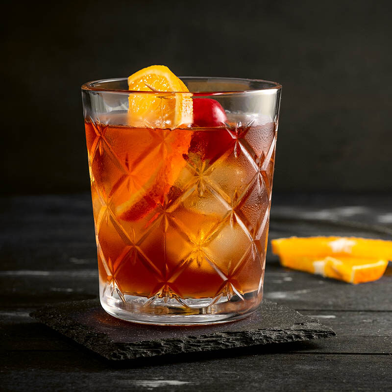 whiskey sour cocktail glass ice